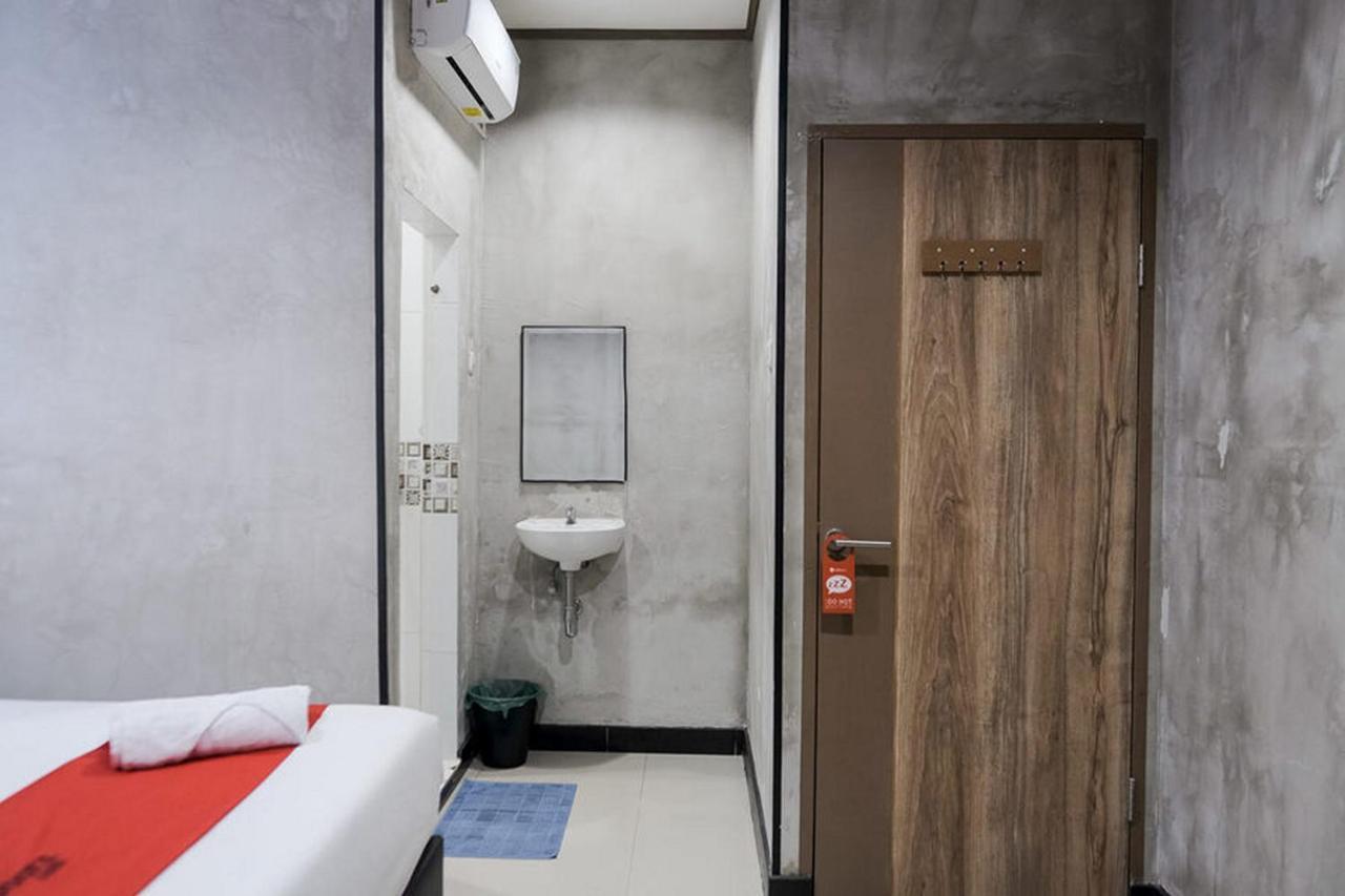 Reddoorz @ Sekip Medan Hotel Ngoại thất bức ảnh